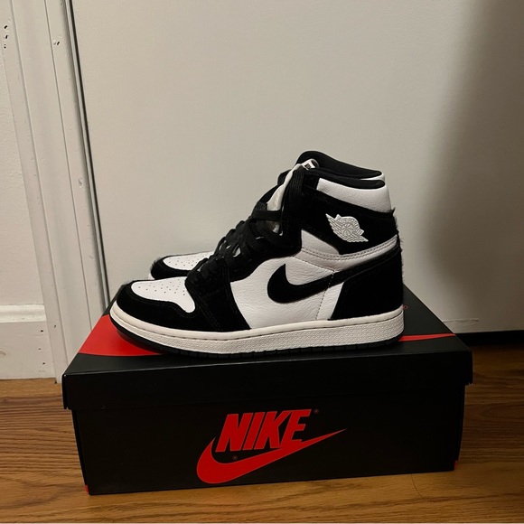 WMNS AIR JORDAN 1 RETRO HIGH OG 'TWIST' - Picture 3 of 6